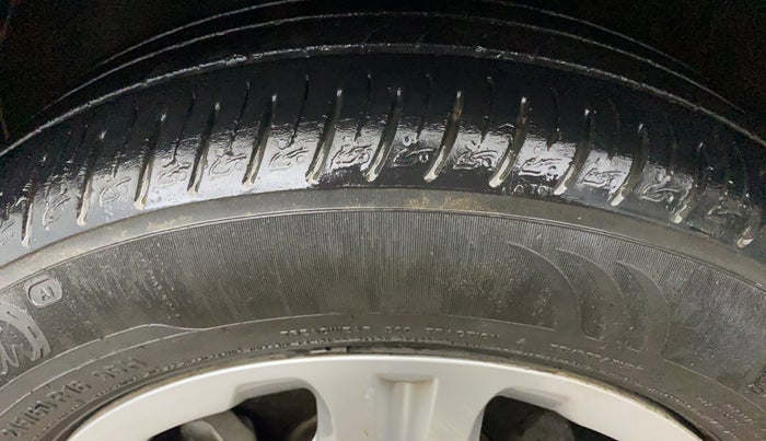 2023 KIA SONET HTK PLUS 1.0 IMT, Petrol, Manual, 41,049 km, Left Front Tyre Tread