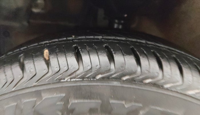 2020 Maruti Celerio VXI (O) CNG, CNG, Manual, 65,391 km, Left Front Tyre Tread