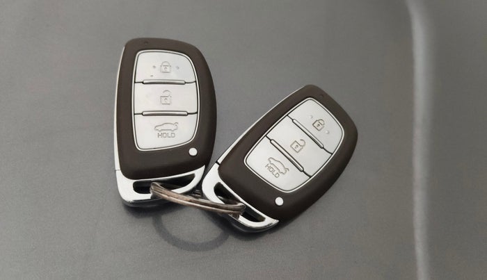 2018 Hyundai Grand i10 ASTA 1.2 KAPPA VTVT, Petrol, Manual, 54,740 km, Key Close Up