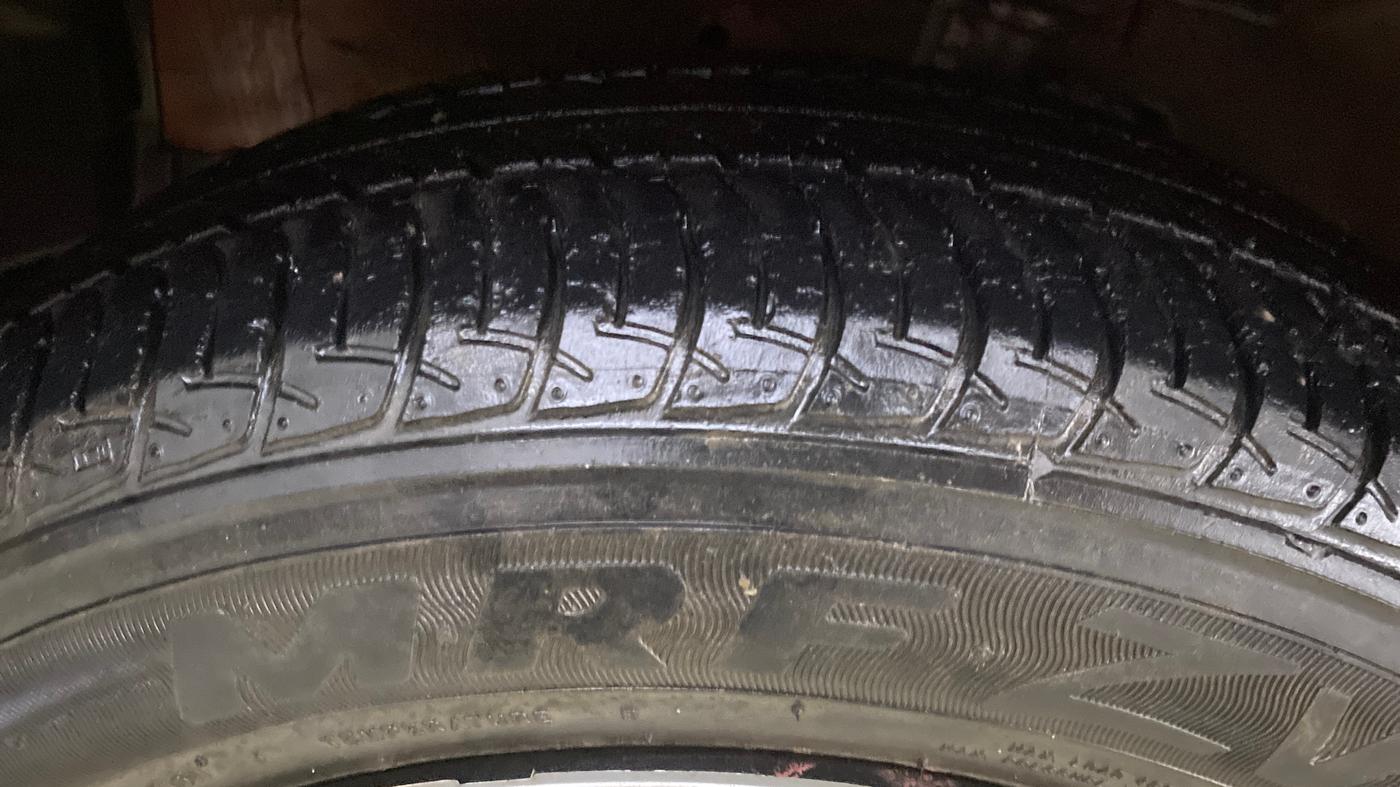 2015 Maruti Celerio VXI, Petrol, Manual, 14,879 km, Left Front Tyre Tread