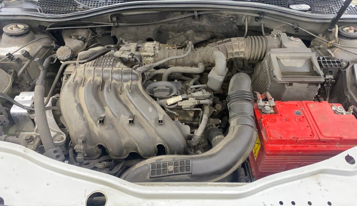 2017 Renault Duster RXS CVT, Petrol, Automatic, 1,09,289 km, Engine View