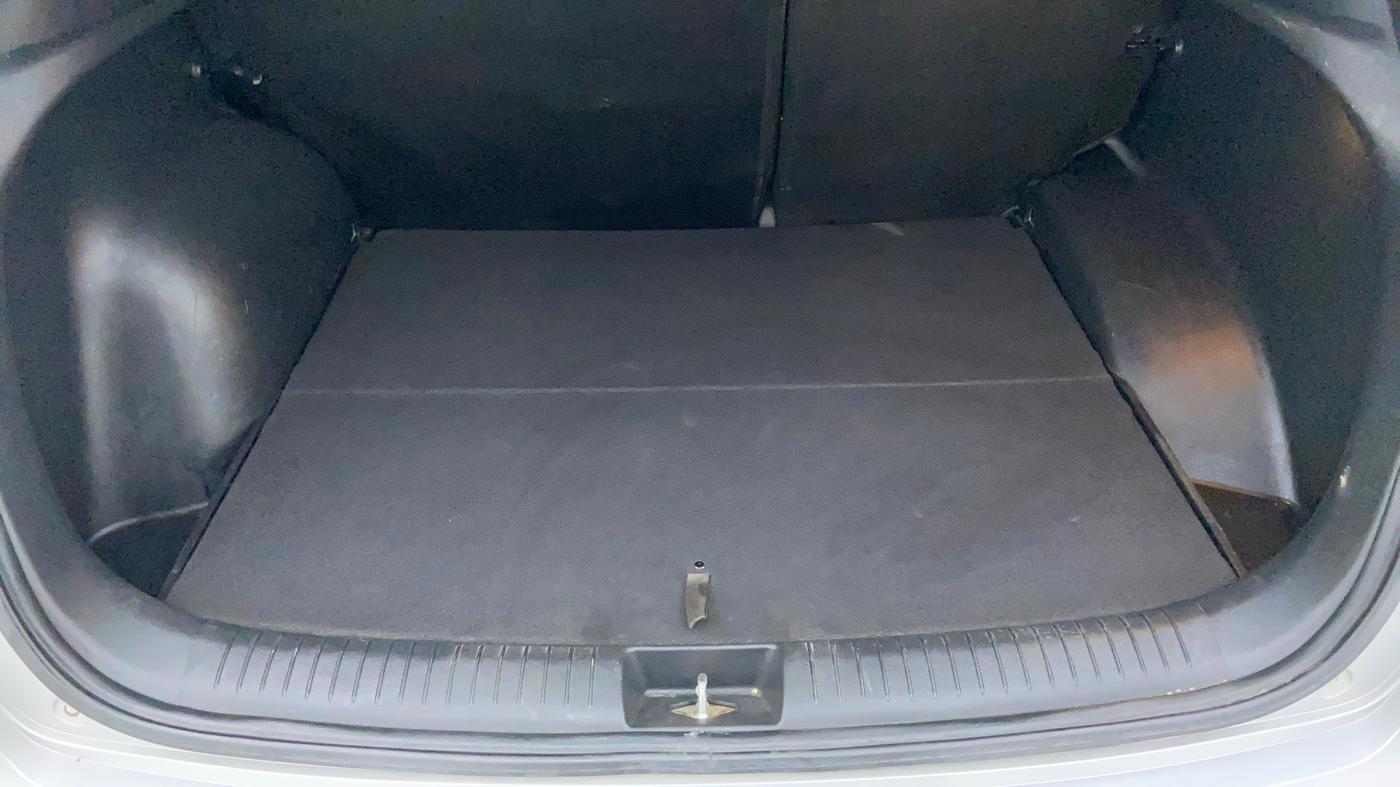 2016 Hyundai Creta SX PLUS AT 1.6 PETROL, Petrol, Automatic, 66,332 km, Boot Inside