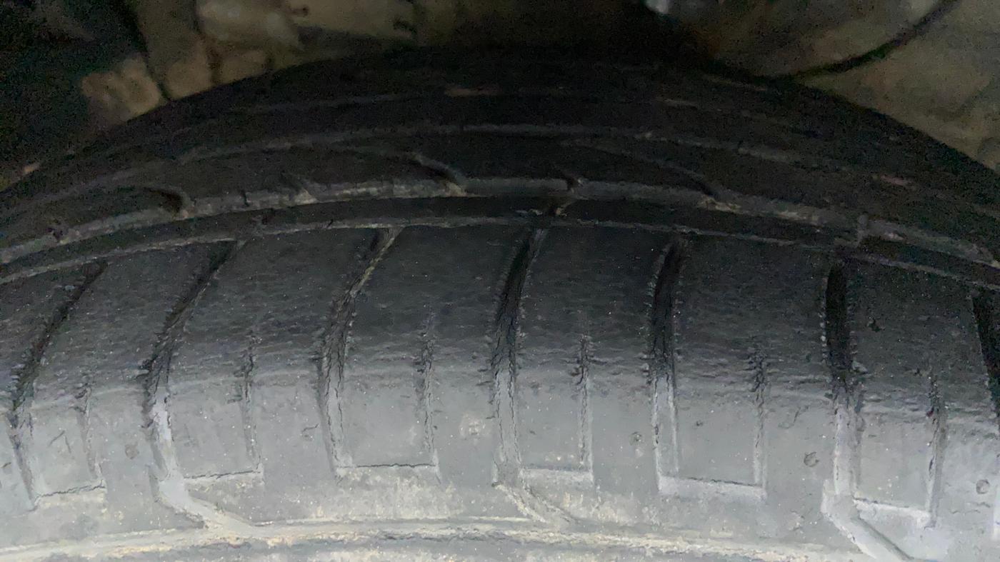 2016 Hyundai Creta SX PLUS AT 1.6 PETROL, Petrol, Automatic, 66,332 km, Left Front Tyre Tread