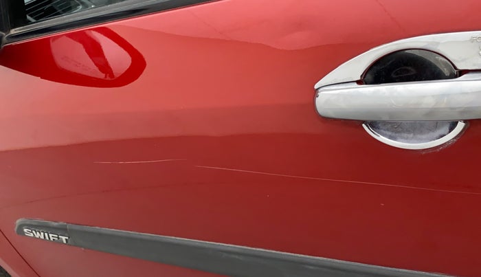 2012 Maruti Swift VXI, Petrol, Manual, 47,169 km, Front passenger door - Minor scratches