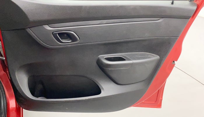 2018 Renault Kwid RXT 0.8, Petrol, Manual, 22,812 km, Driver Side Door Panels Control