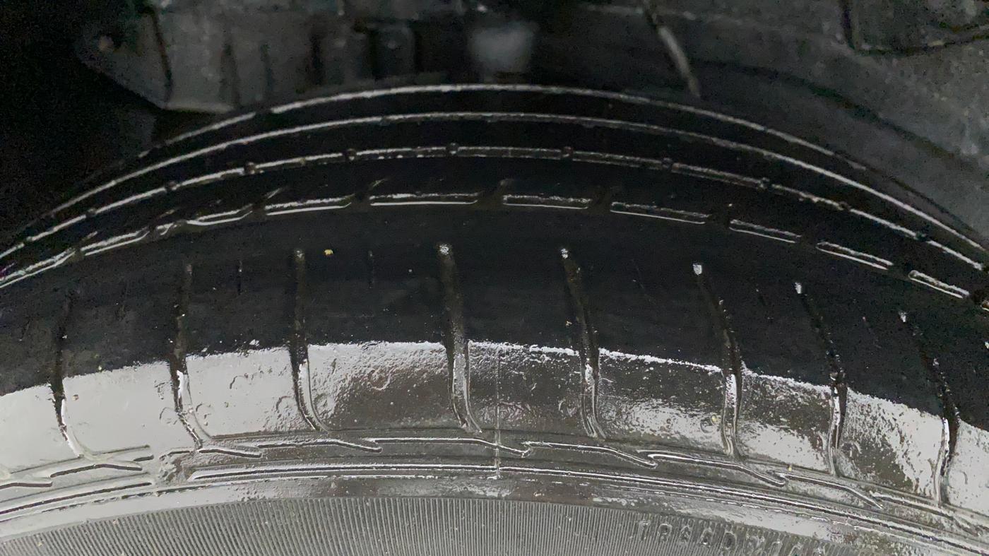 2018 Tata NEXON XM PETROL, Petrol, Manual, 61,334 km, Right Rear Tyre Tread
