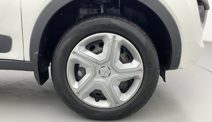 2018 Tata NEXON XM PETROL, Petrol, Manual, 61,334 km, Right Front Wheel