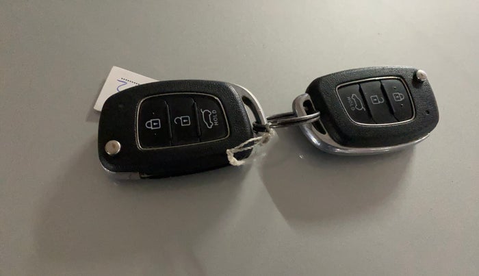 2015 Hyundai Creta S 1.6 PETROL, Petrol, Manual, 84,475 km, Key Close Up