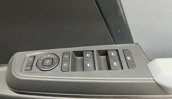 2025 KIA SYROS HTK Plus 1.0 Turbo 6MT, Petrol, Manual, 27,633 km, Driver Side Door Panels Control
