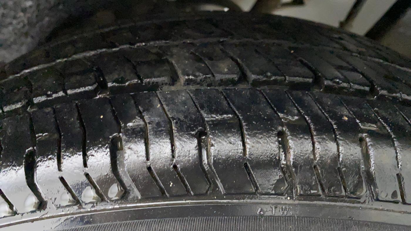 2012 Maruti A Star VXI ABS AT, Petrol, Automatic, 60,830 km, Left Rear Tyre Tread