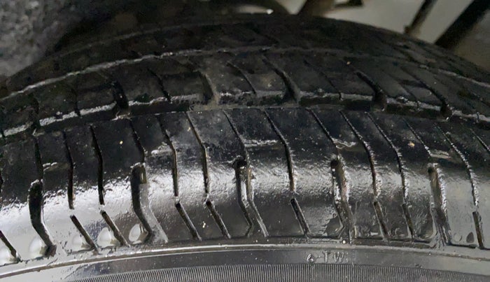 2012 Maruti A Star VXI ABS AT, Petrol, Automatic, 60,830 km, Left Rear Tyre Tread