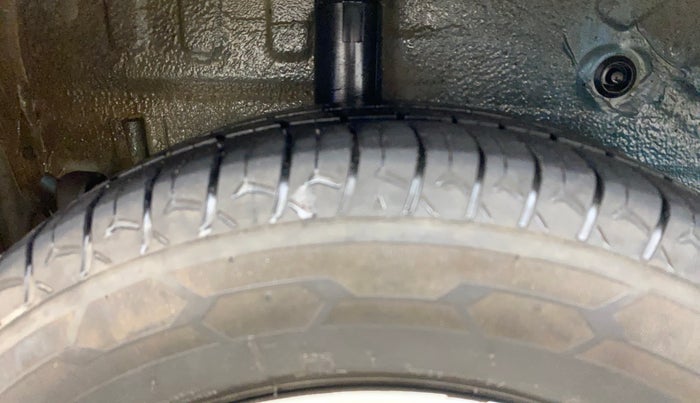 2015 Maruti Celerio VXI, Petrol, Manual, 1,45,859 km, Right Rear Tyre Tread