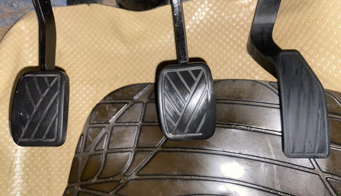 2015 Maruti Celerio VXI, Petrol, Manual, 1,45,859 km, Pedals