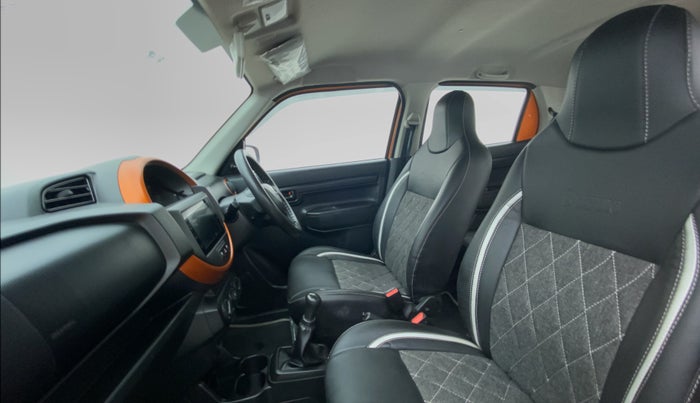 2019 Maruti S PRESSO VXI PLUS, CNG, Manual, 26,271 km, Right Side Front Door Cabin View