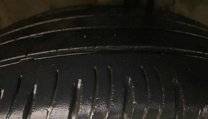 2020 KIA SONET HTX 1.0 IMT, Petrol, Manual, 42,801 km, Right Front Tyre Tread