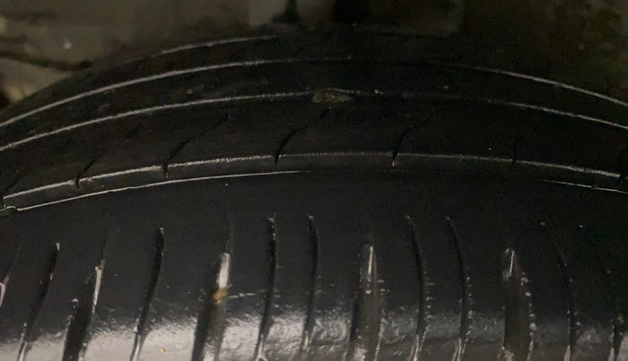 2020 KIA SONET HTX 1.0 IMT, Petrol, Manual, 42,801 km, Right Rear Tyre Tread