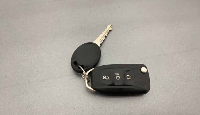 2019 Tata Tiago XZ PLUS PETROL, Petrol, Manual, 54,828 km, Key Close Up