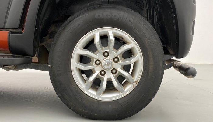 2016 Mahindra TUV300 T8, Diesel, Manual, 55,597 km, Left Rear Wheel
