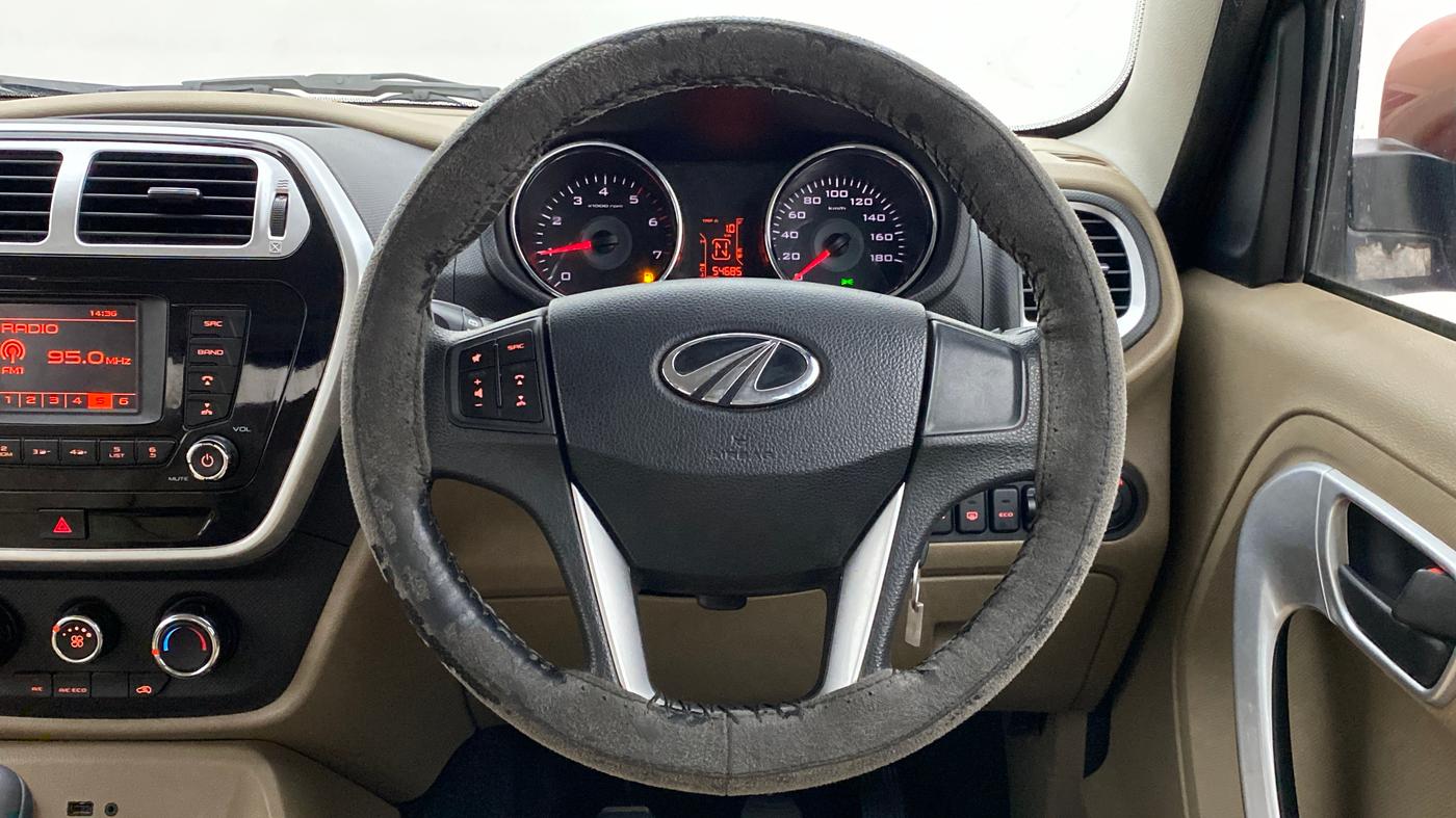 2016 Mahindra TUV300 T8, Diesel, Manual, 55,597 km, Steering Wheel Close Up