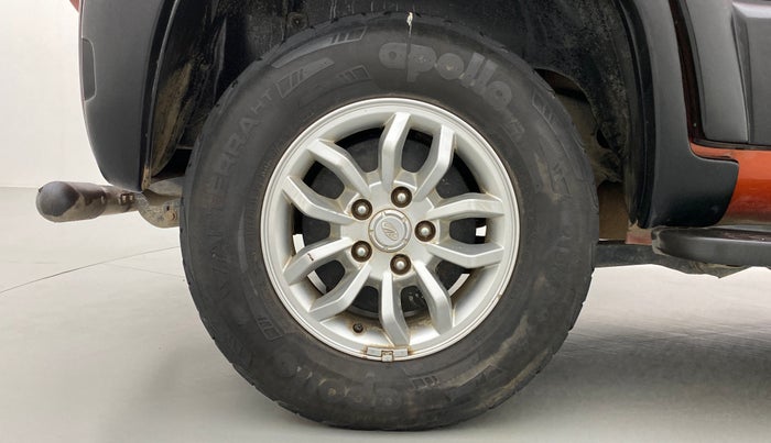 2016 Mahindra TUV300 T8, Diesel, Manual, 55,597 km, Right Rear Wheel