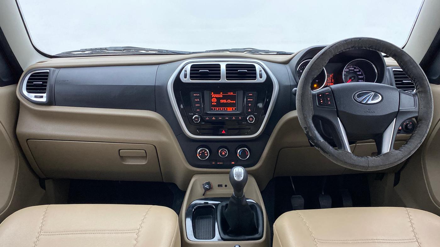 2016 Mahindra TUV300 T8, Diesel, Manual, 55,597 km, Dashboard