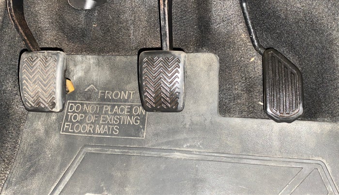 2012 Toyota Etios Liva G, Petrol, Manual, 24,434 km, Pedals