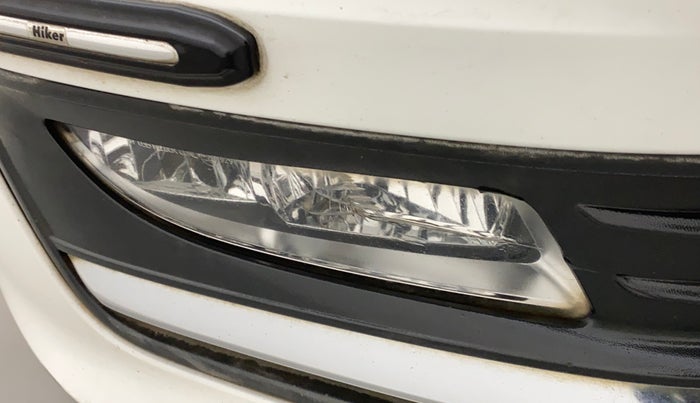 2016 Volkswagen Vento HIGHLINE PETROL AT, Petrol, Automatic, 1,03,296 km, Right fog light - Minor damage