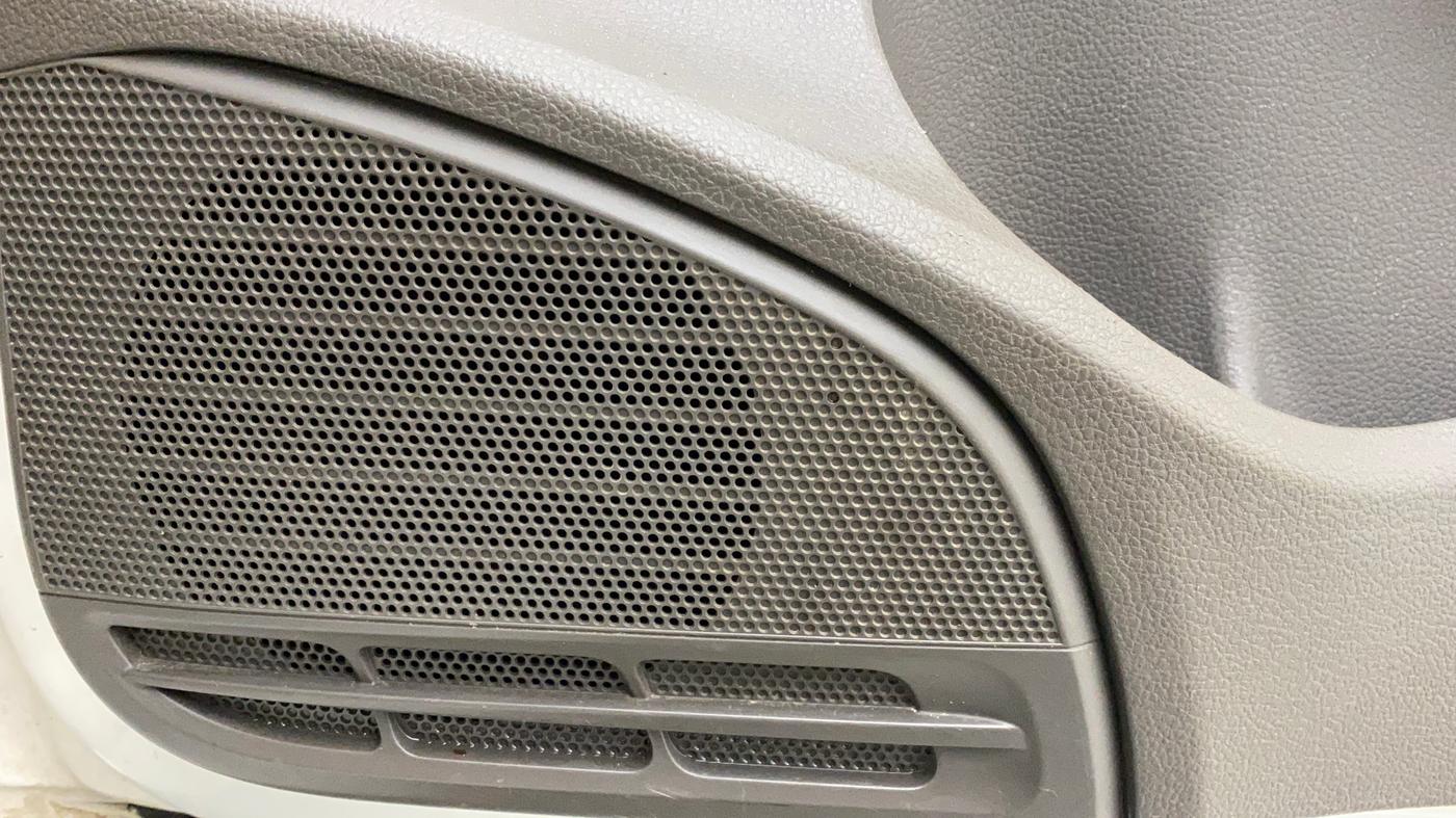 2016 Volkswagen Vento HIGHLINE PETROL AT, Petrol, Automatic, 1,03,296 km, Speaker