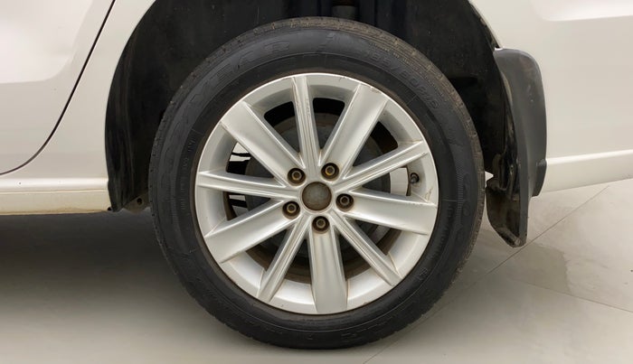 2016 Volkswagen Vento HIGHLINE PETROL AT, Petrol, Automatic, 1,03,296 km, Left Rear Wheel