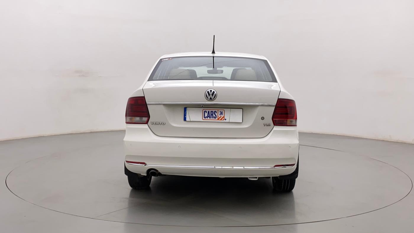 2016 Volkswagen Vento HIGHLINE PETROL AT, Petrol, Automatic, 1,03,296 km, Back/Rear