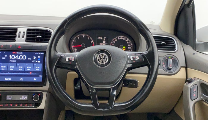 2016 Volkswagen Vento HIGHLINE PETROL AT, Petrol, Automatic, 1,03,296 km, Steering Wheel Close Up