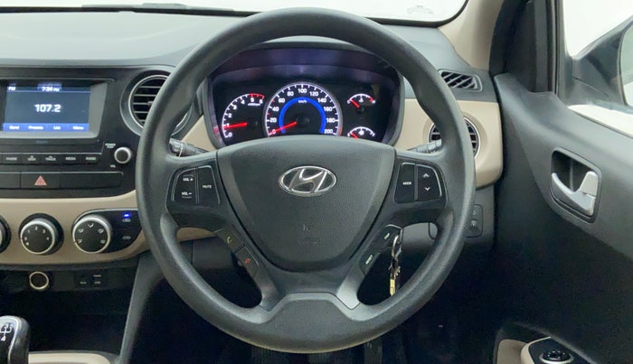 2017 Hyundai Grand i10 Sportz1.2 CRDI, Diesel, Manual, 43,683 km, Steering Wheel Close Up