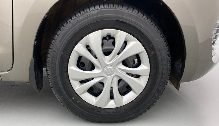 2018 Maruti Swift VXI D, Petrol, Manual, 17,239 km, Right Front Wheel
