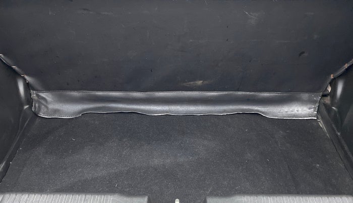 2018 Maruti Swift VXI D, Petrol, Manual, 17,239 km, Boot Inside