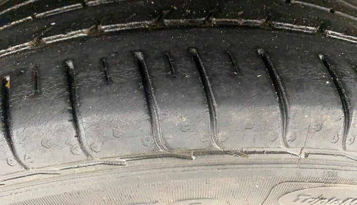 2021 Tata NEXON XM PETROL, Petrol, Manual, 48,804 km, Right Rear Tyre Tread