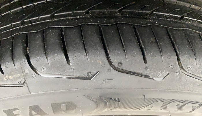 2021 Tata NEXON XM PETROL, Petrol, Manual, 48,804 km, Right Front Tyre Tread