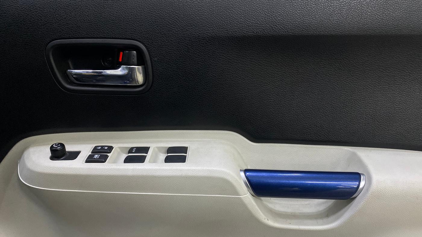 2024 Maruti IGNIS DELTA 1.2 AMT, Petrol, Automatic, 7,087 km, Driver Side Door Panels Control