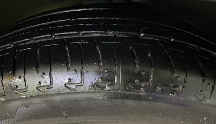 2024 Maruti IGNIS DELTA 1.2 AMT, Petrol, Automatic, 7,087 km, Right Front Tyre Tread