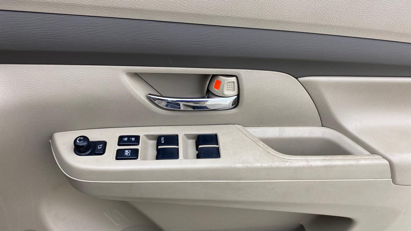 2022 Maruti Ertiga VXI SHVS, Petrol, Manual, 9,786 km, Driver Side Door Panels Control