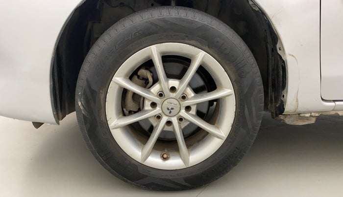 2012 Toyota Etios Liva GD, Diesel, Manual, 79,336 km, Left Front Wheel