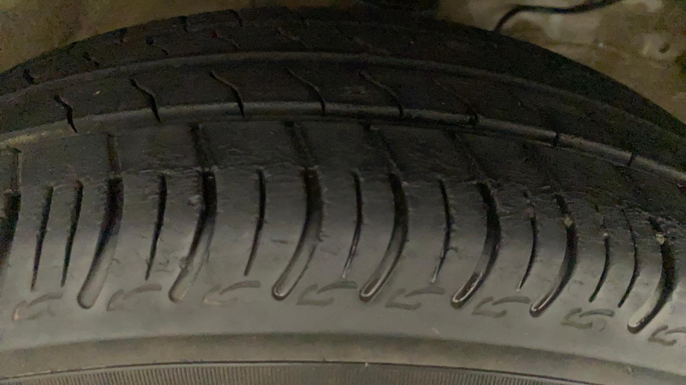 2021 Maruti S PRESSO VXI PLUS AMT, Petrol, Automatic, 27,012 km, Left Rear Tyre Tread