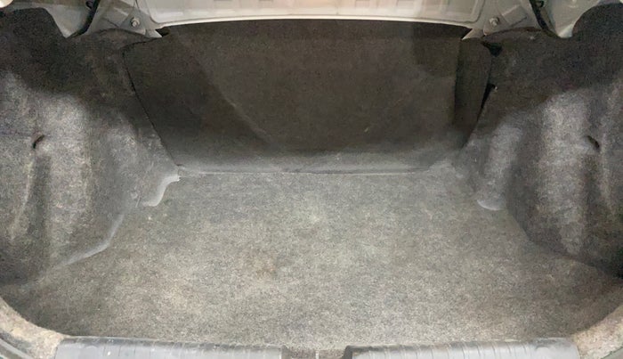 2016 Honda Amaze 1.2L I-VTEC S AT, Petrol, Automatic, 53,658 km, Boot Inside