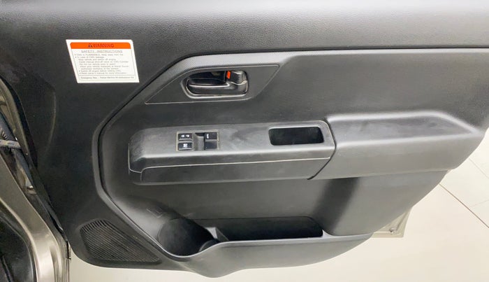 2021 Maruti New Wagon-R LXI CNG 1.0, CNG, Manual, 54,602 km, Driver Side Door Panels Control