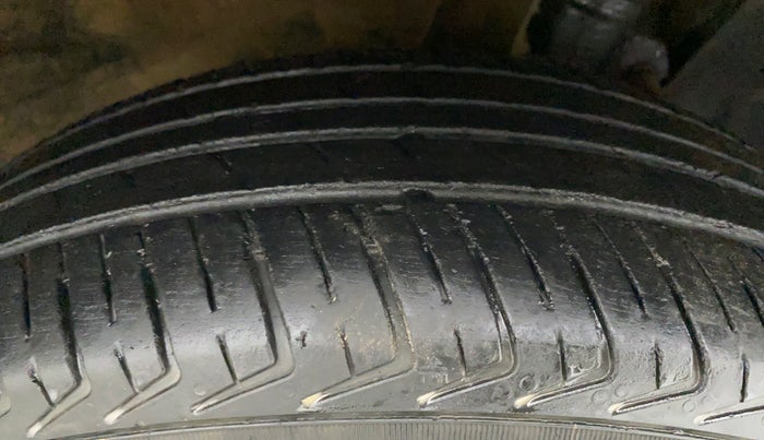 2021 Maruti New Wagon-R LXI CNG 1.0, CNG, Manual, 54,602 km, Right Front Tyre Tread