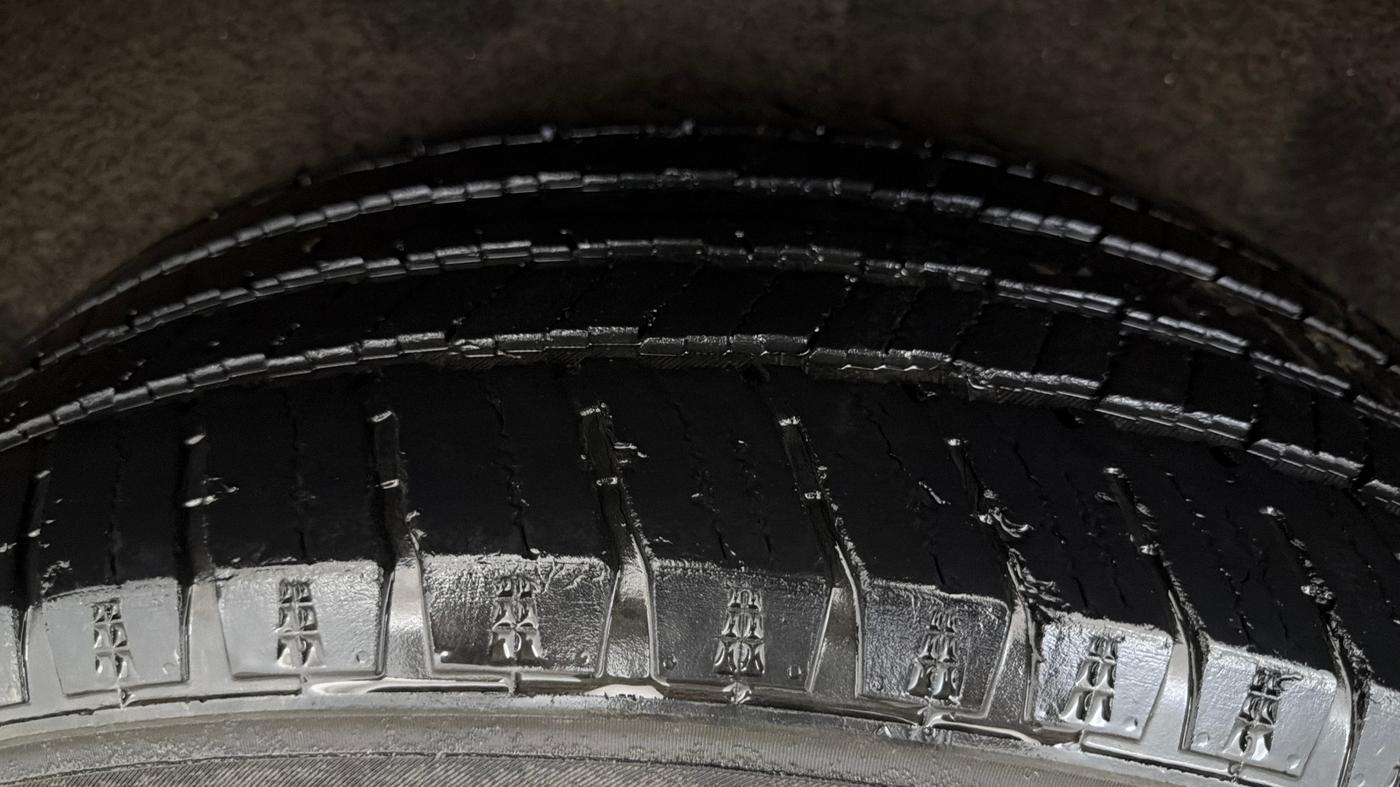 2023 Mahindra SCORPIO-N Z8 PETROL AT 7 STR, Petrol, Automatic, 1,00,822 km, Right Rear Tyre Tread