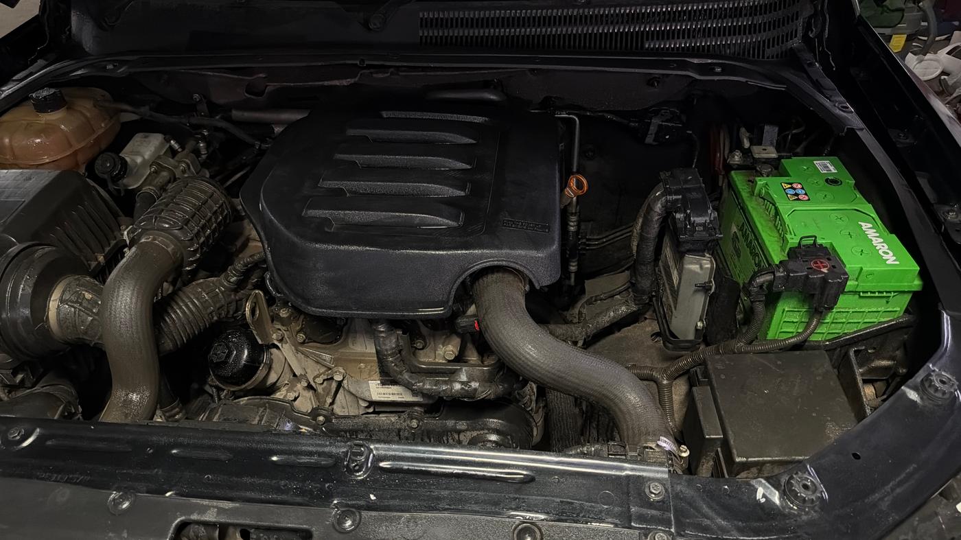 2023 Mahindra SCORPIO-N Z8 PETROL AT 7 STR, Petrol, Automatic, 1,00,822 km, Engine View - Left