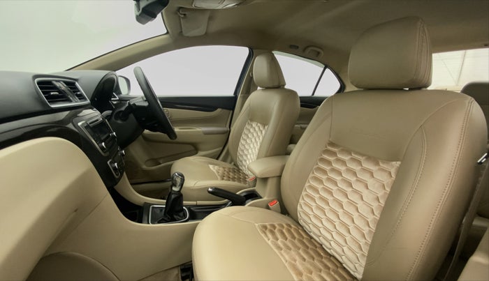 2017 Maruti Ciaz ZETA DIESEL 1.3, Diesel, Manual, 90,677 km, Right Side Front Door Cabin