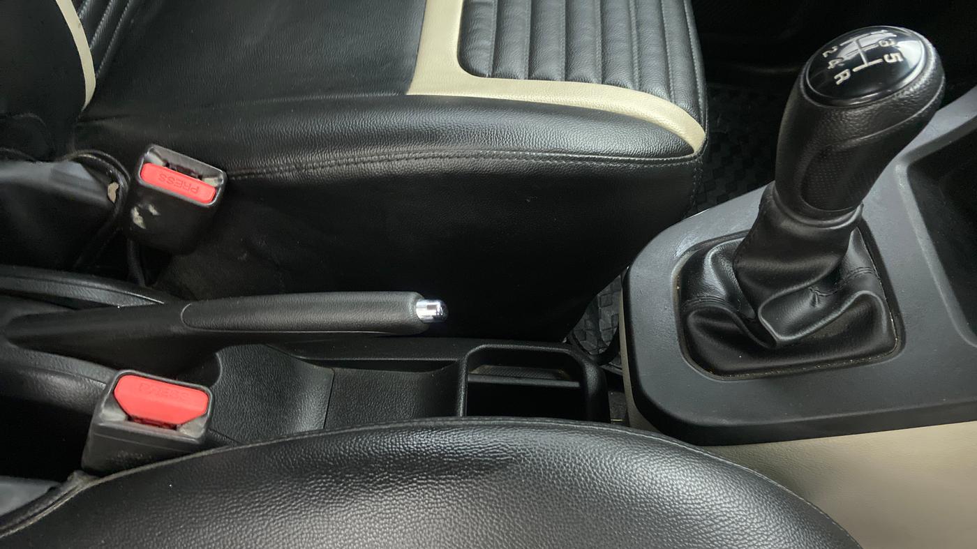 2019 Maruti New Wagon-R VXI 1.0, Petrol, Manual, 9,187 km, Gear Lever