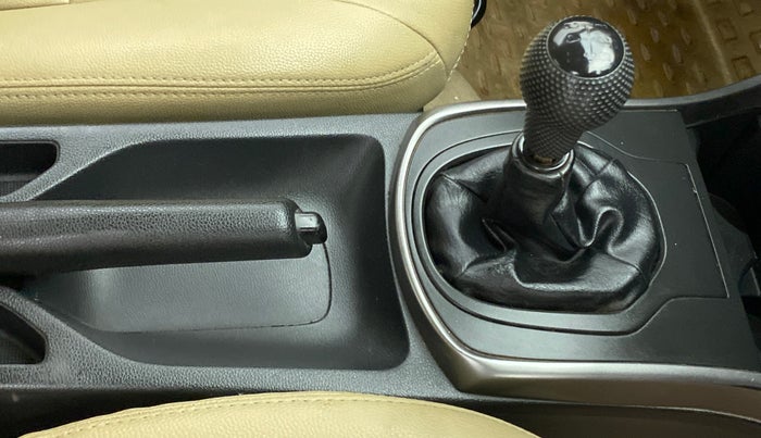 2014 Honda City S MT PETROL, Petrol, Manual, 73,751 km, Gear Lever