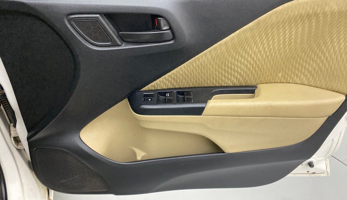2014 Honda City S MT PETROL, Petrol, Manual, 73,751 km, Driver Side Door Panels Control